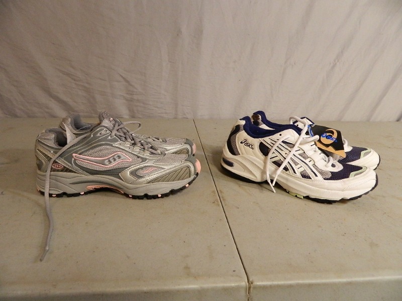 2 New Pair of Womens Tennis Shoes