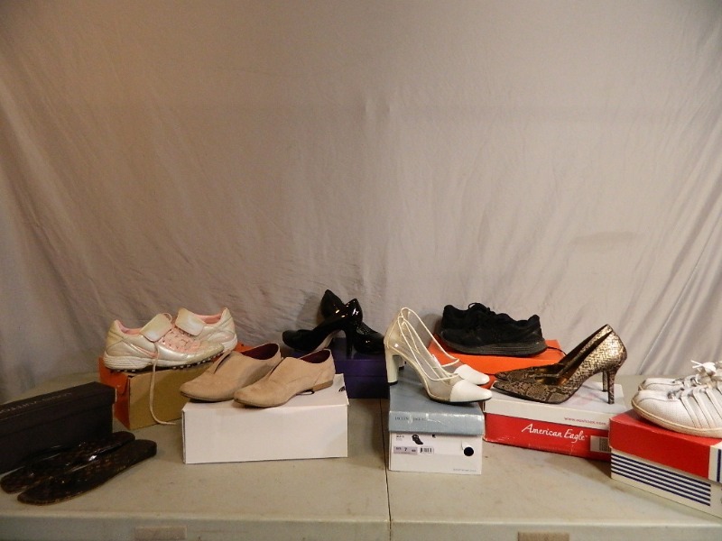 8 Pairs of Womens Shoes