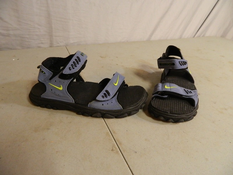 New Womens Nike Sandals
