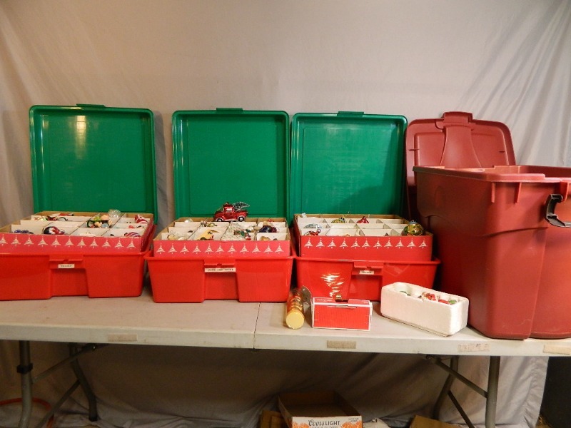 Tote with Lid and 3 Orament Orgainzers with Lids FULL of Decor