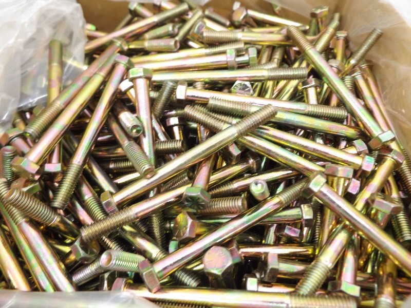 lot 35 image: 1400 New UNC Coarse Grade 8 Yellow Zinc&nbspHex Cap Screws&nbsp38-16 X 4-14
