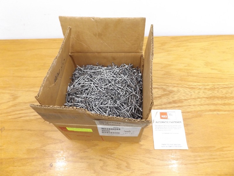 lot 41 image: 4000 New 2532 grip x 532 Aluminum Rivets