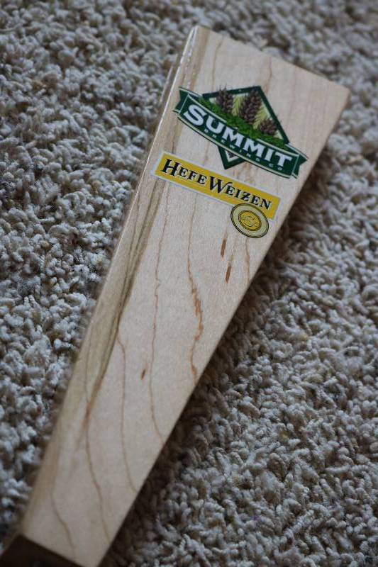 Hefe weizen Summit brewing co. beer...