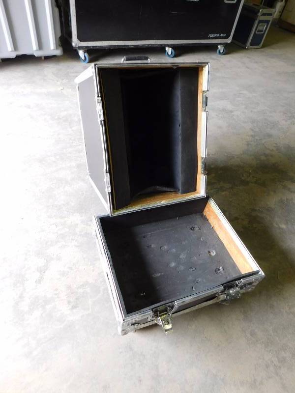 lot 3 image: Music Equipment Road Case