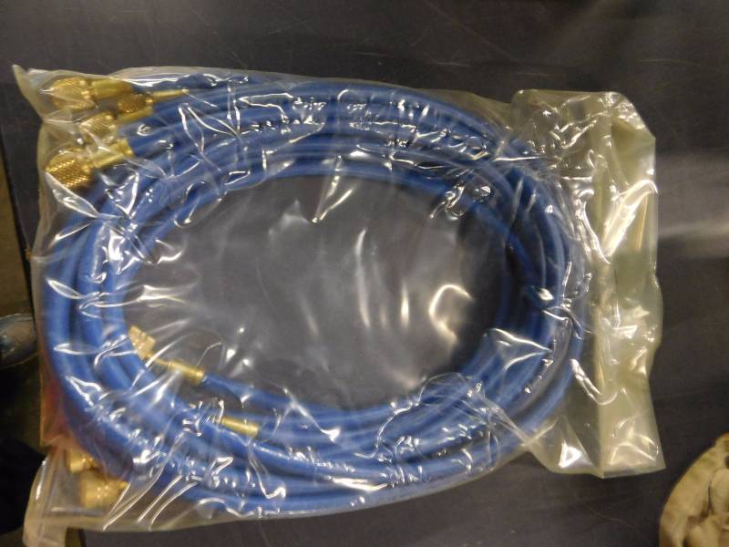 lot 62 image: Mastercool Air ConditioningRefrigeration Charging Hoses