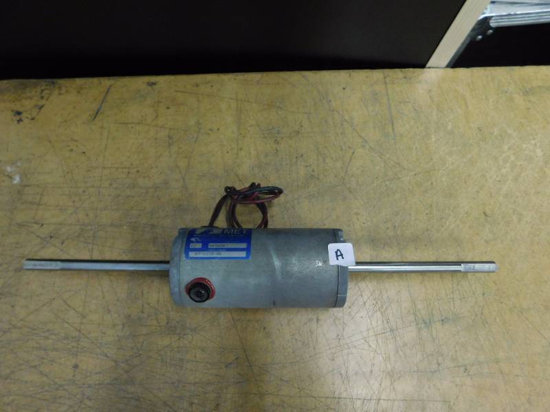 lot 91 image: Misc. Lot of Servo Motors