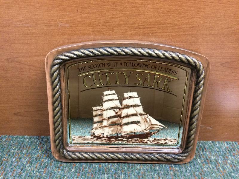 lot 8 image: Cutty Sark Bar MirrorPrint