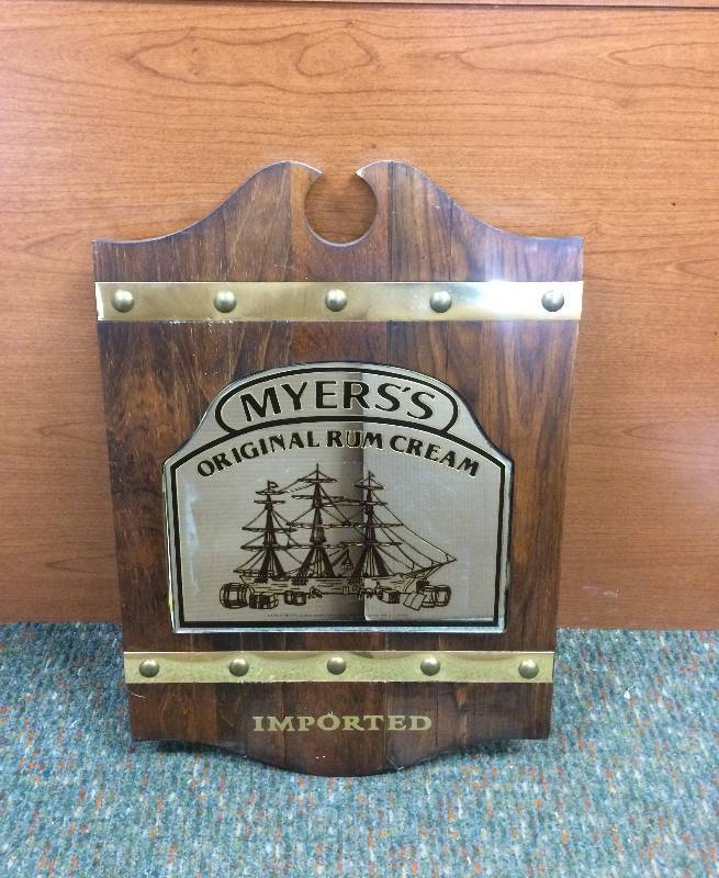 lot 31 image: Myerss Rum Cream MirrorPlaque