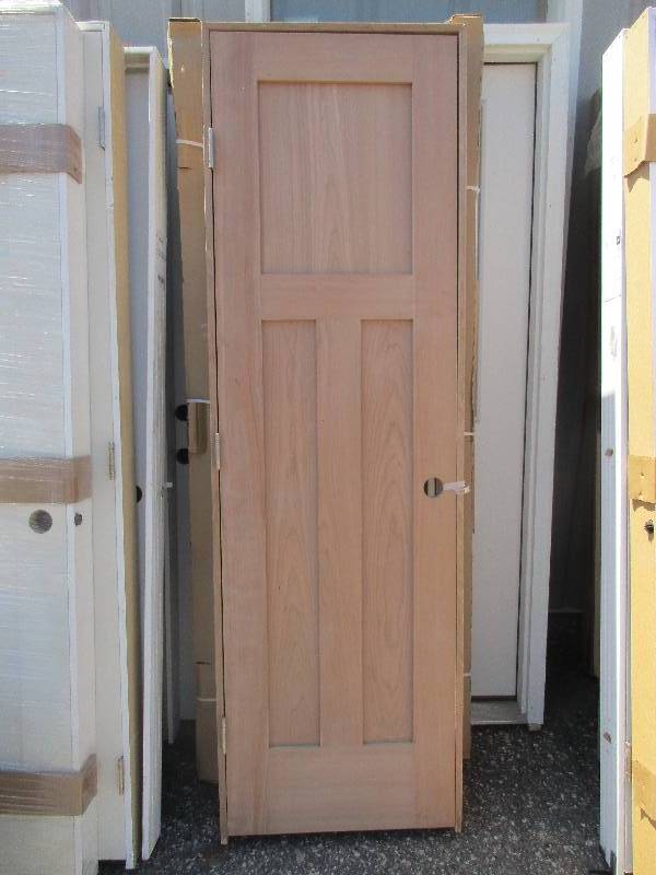 interior door and frame 25.5 x 82 Right swing