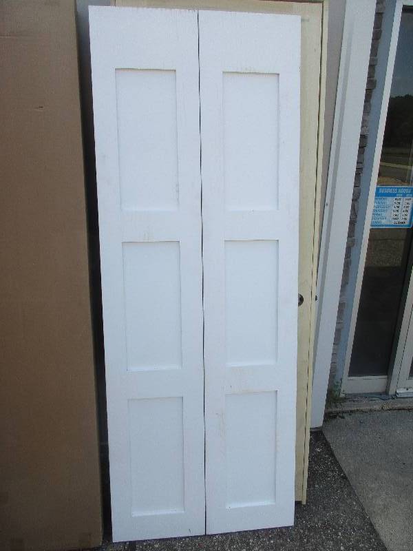 bi-fold door 29.5 x 78