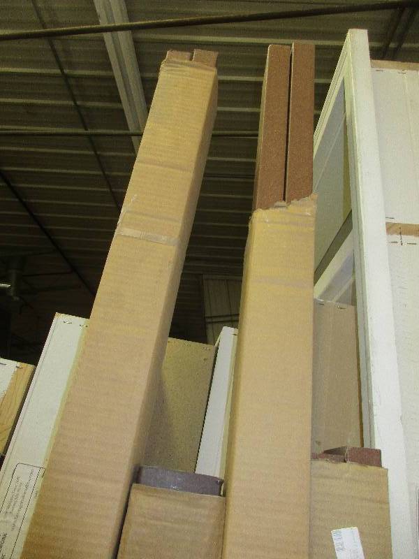 4 packs builders board 2 - 8 packs of cedar (2 boards in each) 1 - 6 pack of cedar (2 boards) 1 -6 pack of walnut