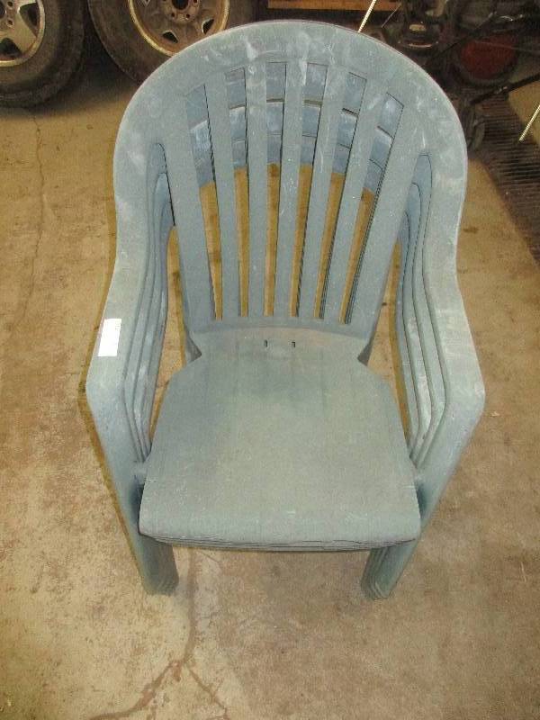 4 outdoor chairs