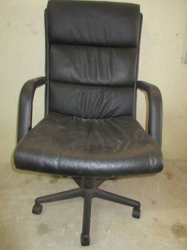 office chair in good shape
