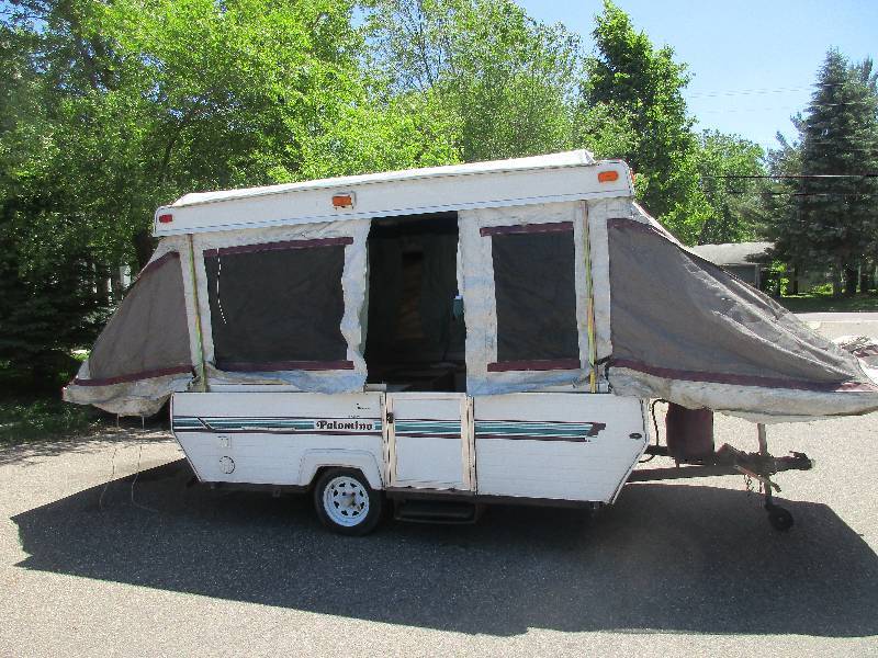 Palomino pop up camper