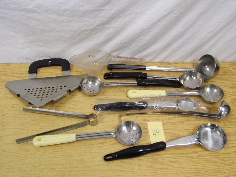 Assorted Kitchen Utensils
