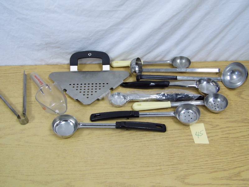 Assorted Kitchen Utensils