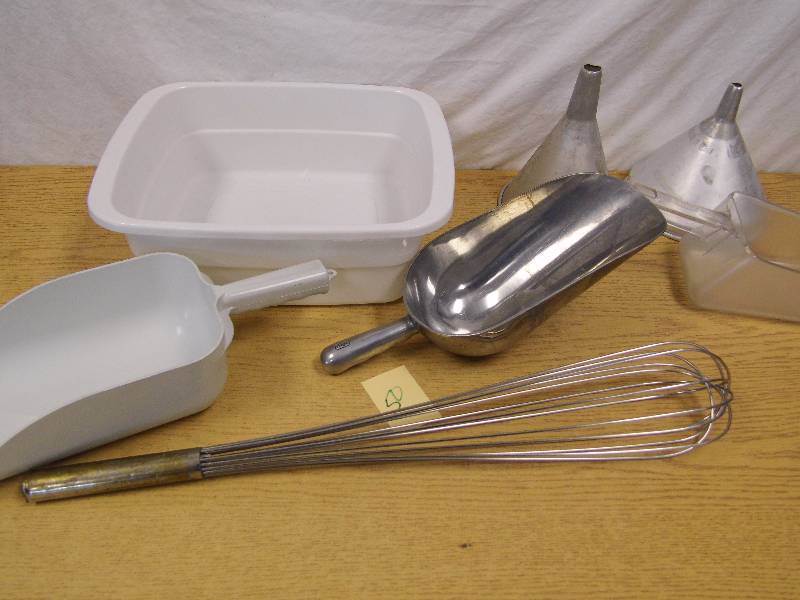Assorted Kitchen Utensils