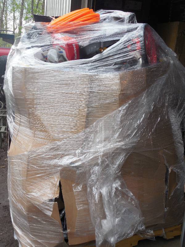 lot 2 image: PALLET LOT OF GENERAL MERCHANDISE AND TOOLS