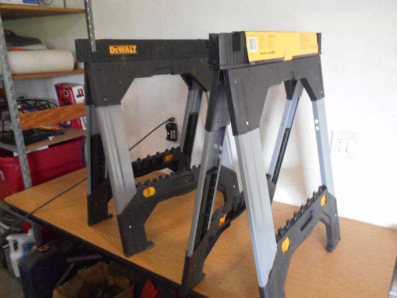 lot 14 image: SET OF DEWALT SAW HORSE STANDS