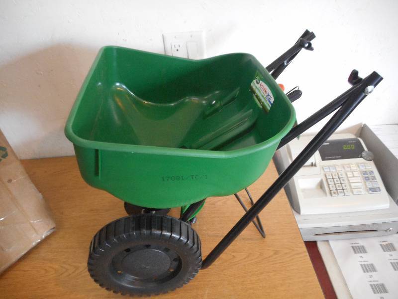 lot 30 image: SCOTTS BROADCASTER