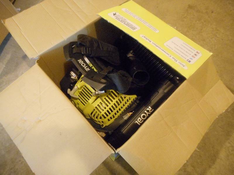 lot 70 image: Ryobi 185 MPH 510 CFM Gas Backpack Leaf Blower