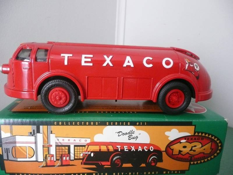 lot 43 image: Texaco 1934 Diamond T Tanker Doodle Bug Coin Bank Ertl 1994 #11 B195 - In Box - See Pictures