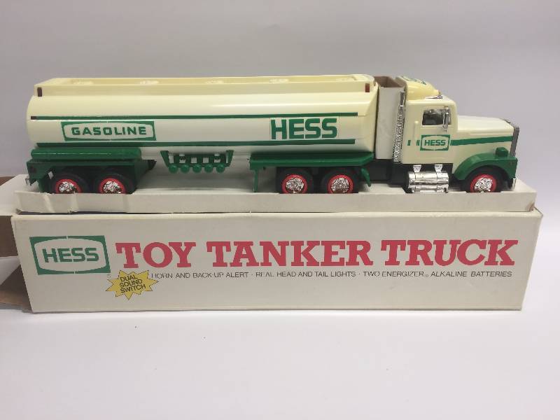 lot 9 image: Hess Tanker Truck