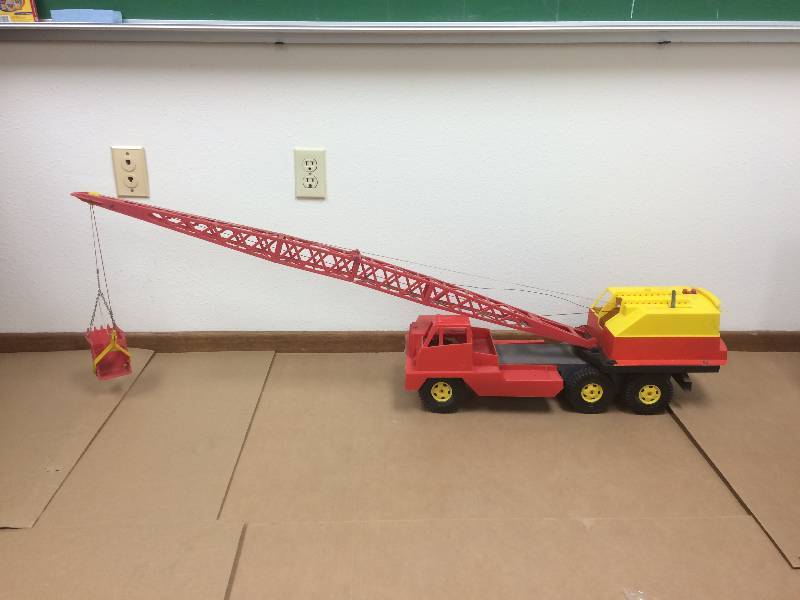 lot 17 image: Marx Dragline