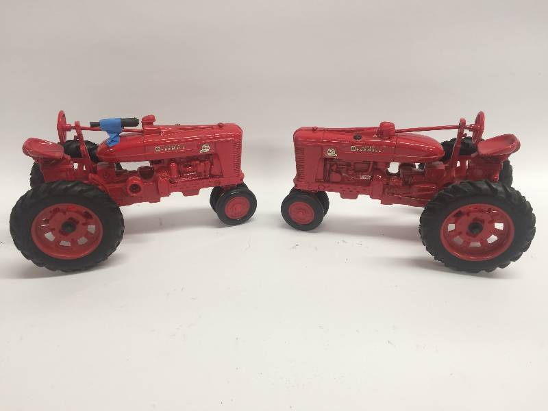 lot 25 image: Farmall Tractors