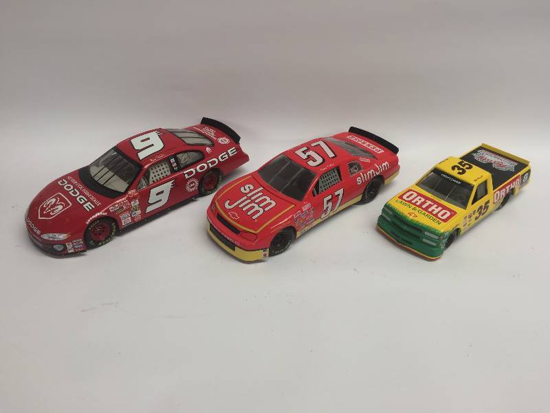 lot 26 image: Nascar Models
