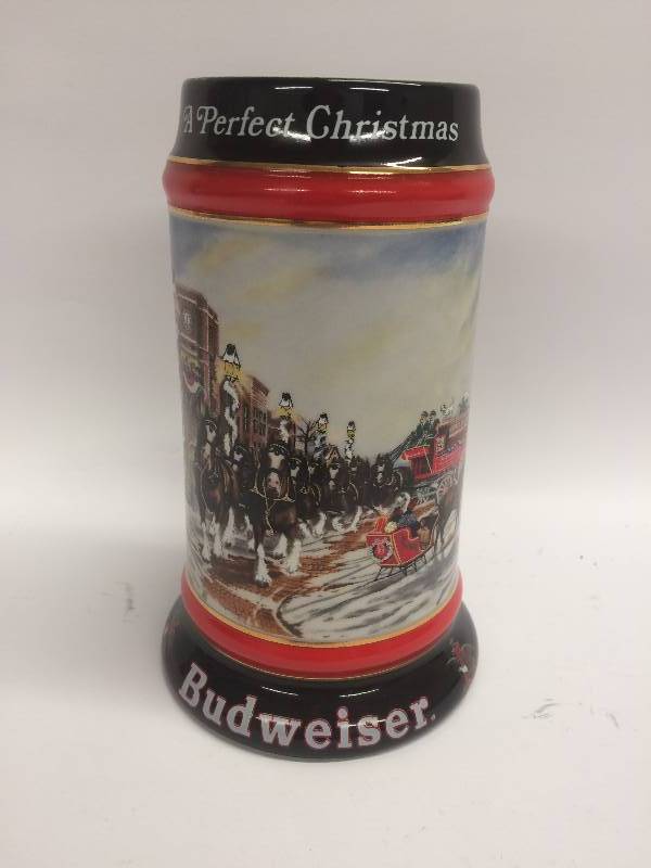lot 35 image: Budweiser Beer Stein