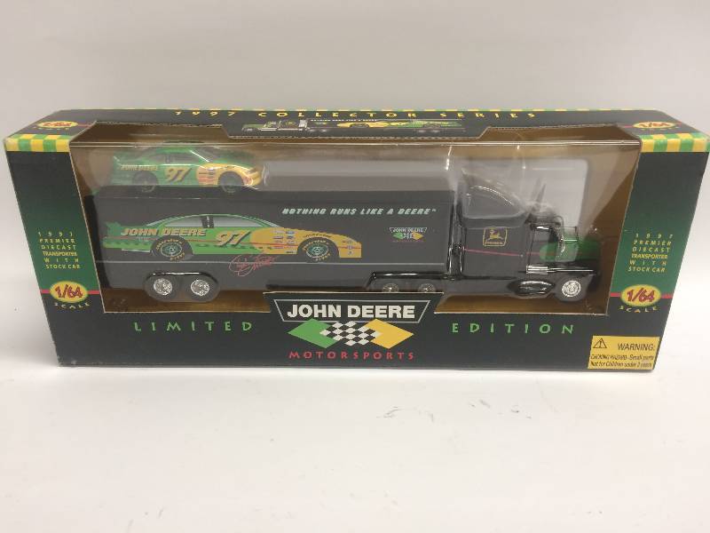 lot 46 image: John Deere Die Cast Model