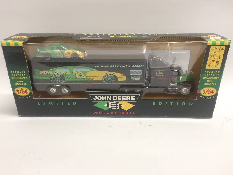 lot 47 image: John Deere Die Cast Model