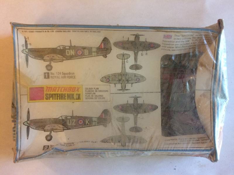 lot 71 image: Matchbox Spitfire MK.IX Model Kit