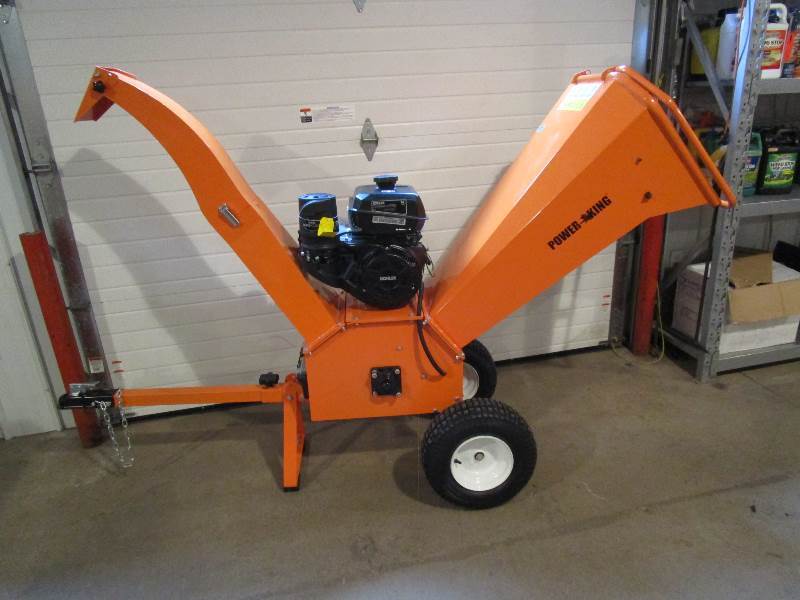 lot 7 image: Power King Chipper