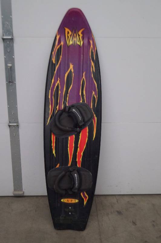 lot 11 image: Wakeboard