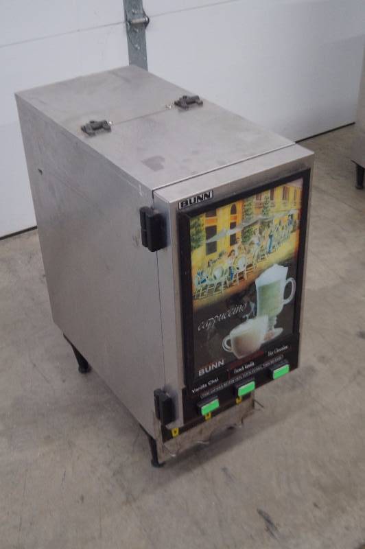 lot 19 image: Coffee Maker