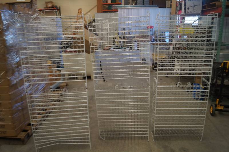 lot 31 image: Media Display Racks