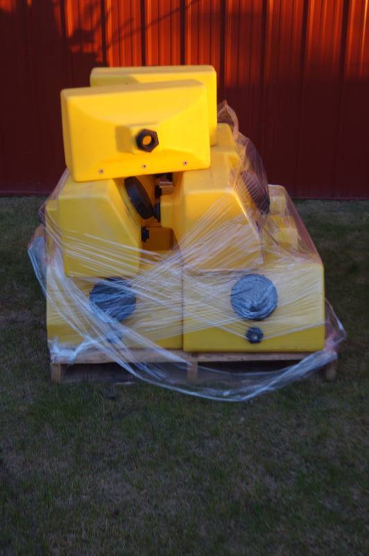 lot 34 image: Saddle Tanks