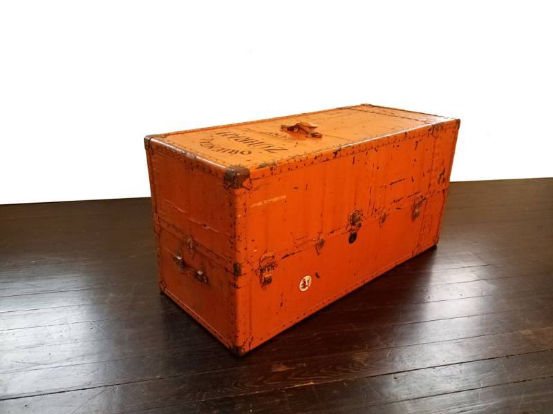 lot 11 image: Vintage Orange Costume Trunk Close...