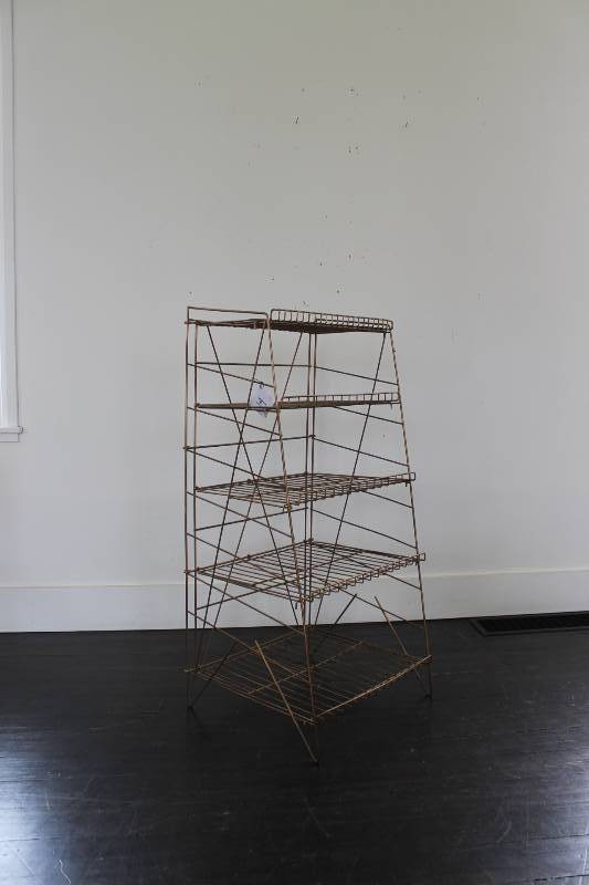 lot 14 image: Vintage Wire Rack...