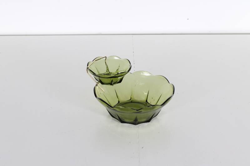 lot 47 image: Vintage MCM Green Chip and Dip Bowl...