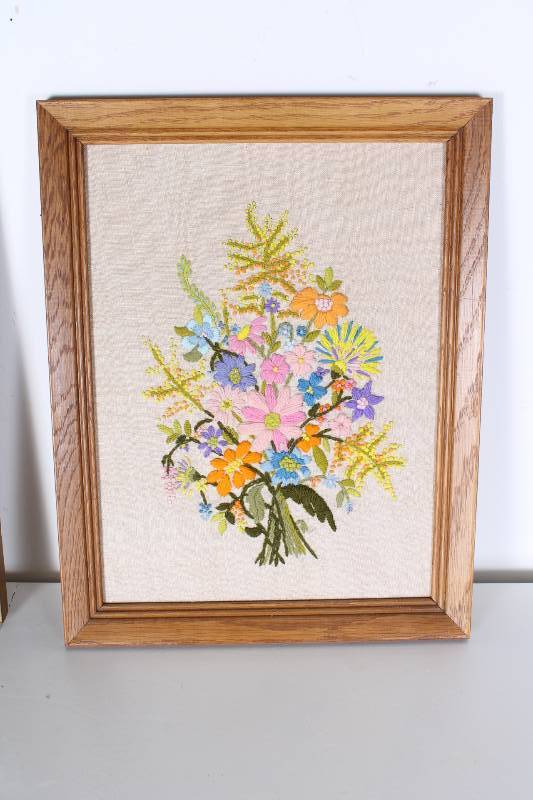 lot 62 image: Vintage Embroidery- Flowers- set of...
