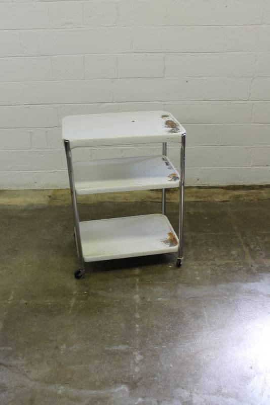 lot 88 image: Mid Century White Cart- Needs paint...