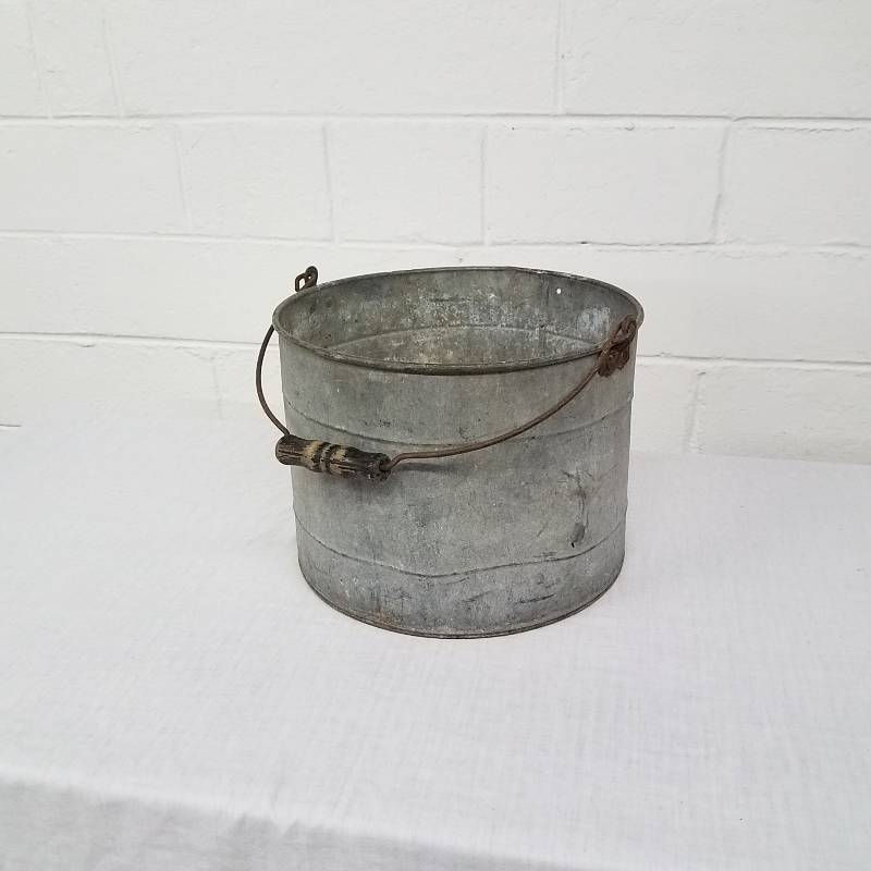 lot 109 image: Vintage Galvanized Bucket...