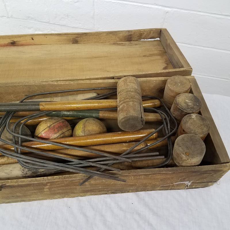 lot 118 image: Vintage Croquet Set...