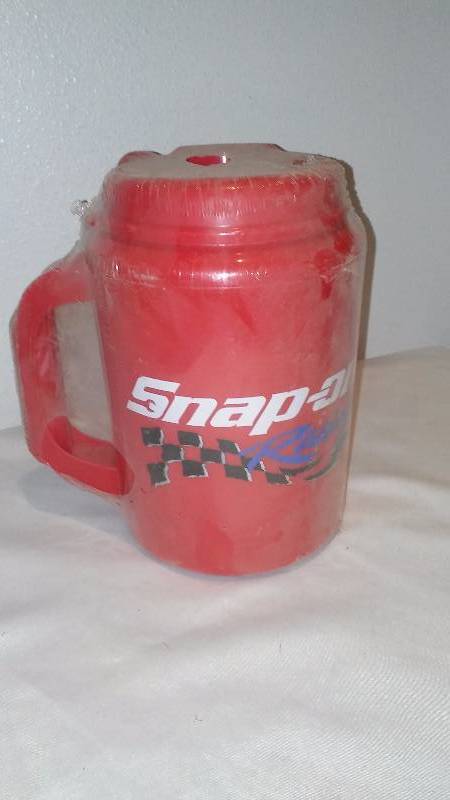 lot 30 image: Snap-on Super Insulated Travel Mug