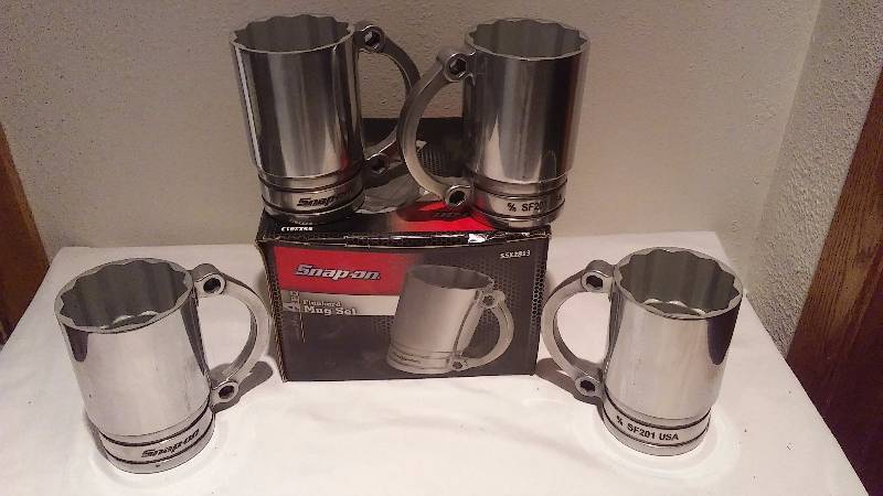 lot 31 image: Snap-On Tools Flankard Mug Set (set of 4)