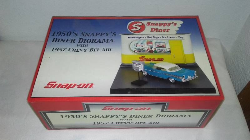 lot 54 image: Snap-On 1950s Snappys Diner Diorama with 1957 Chevy Bel Air.
