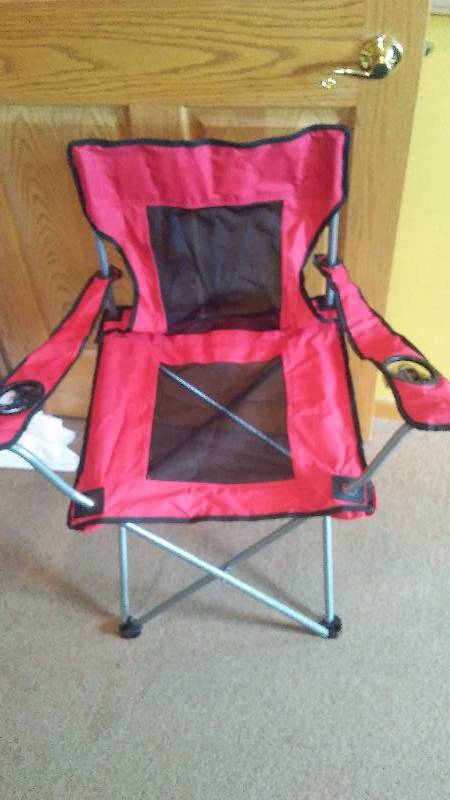 lot 72 image: Snap On Folding Arm Chair Camping Fishing With Cup Holder